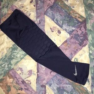 Nike Pro Combat Padded basketball sleeve